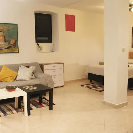 Lägenhet Street Garden