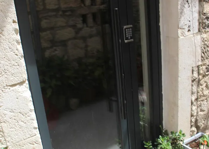 Street Garden フヴァル