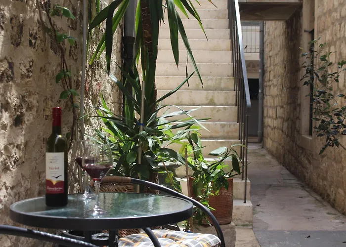 Street Garden フヴァル