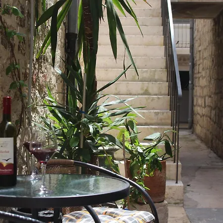 Street Garden Hvar Town