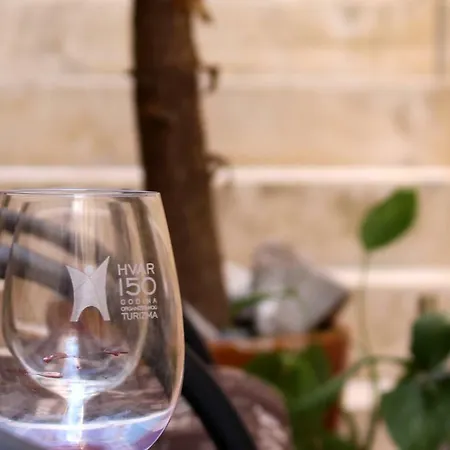 Apartman Street Garden Hvar Town